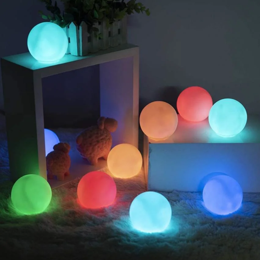 2021 New Solar RGBW 16 Colors Remote Control Pool Floating Ball Light